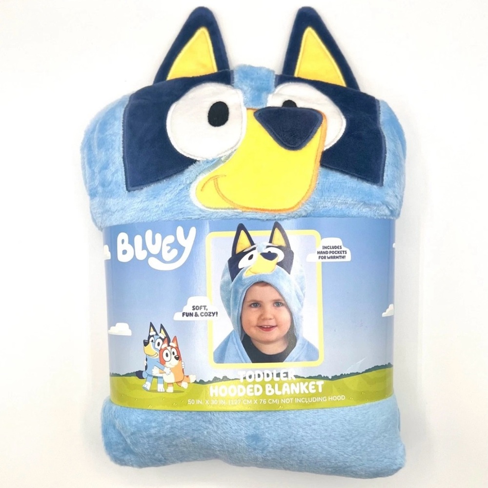 Bluey Toddler Hooded Blanket in Blue and Yellow
